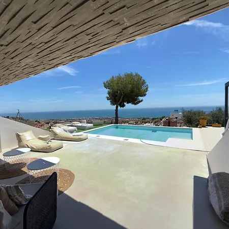 Villa Amazing In *