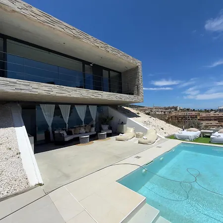 Villa Amazing In Benalmádena